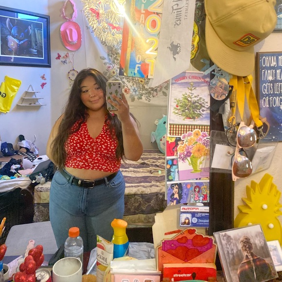 Meet your Posher, Kayla - Picture 1 of 1